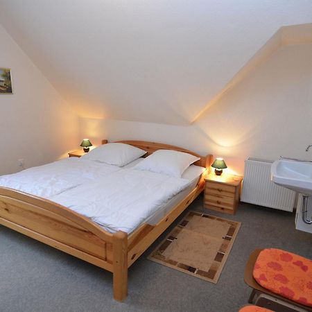 Nice Holiday Home Near Ski Area Medebach Bagian luar foto