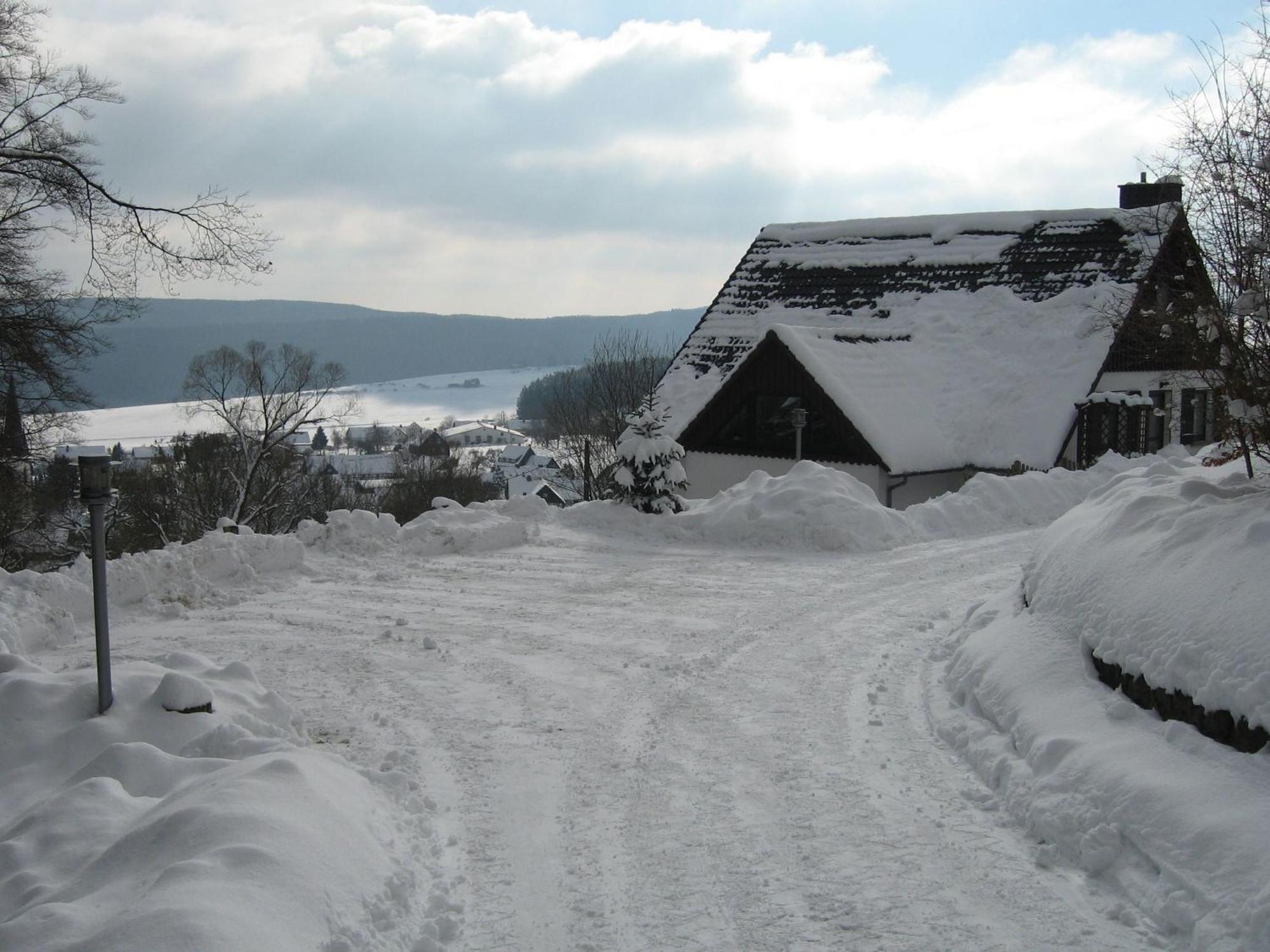 Nice Holiday Home Near Ski Area Medebach Bagian luar foto